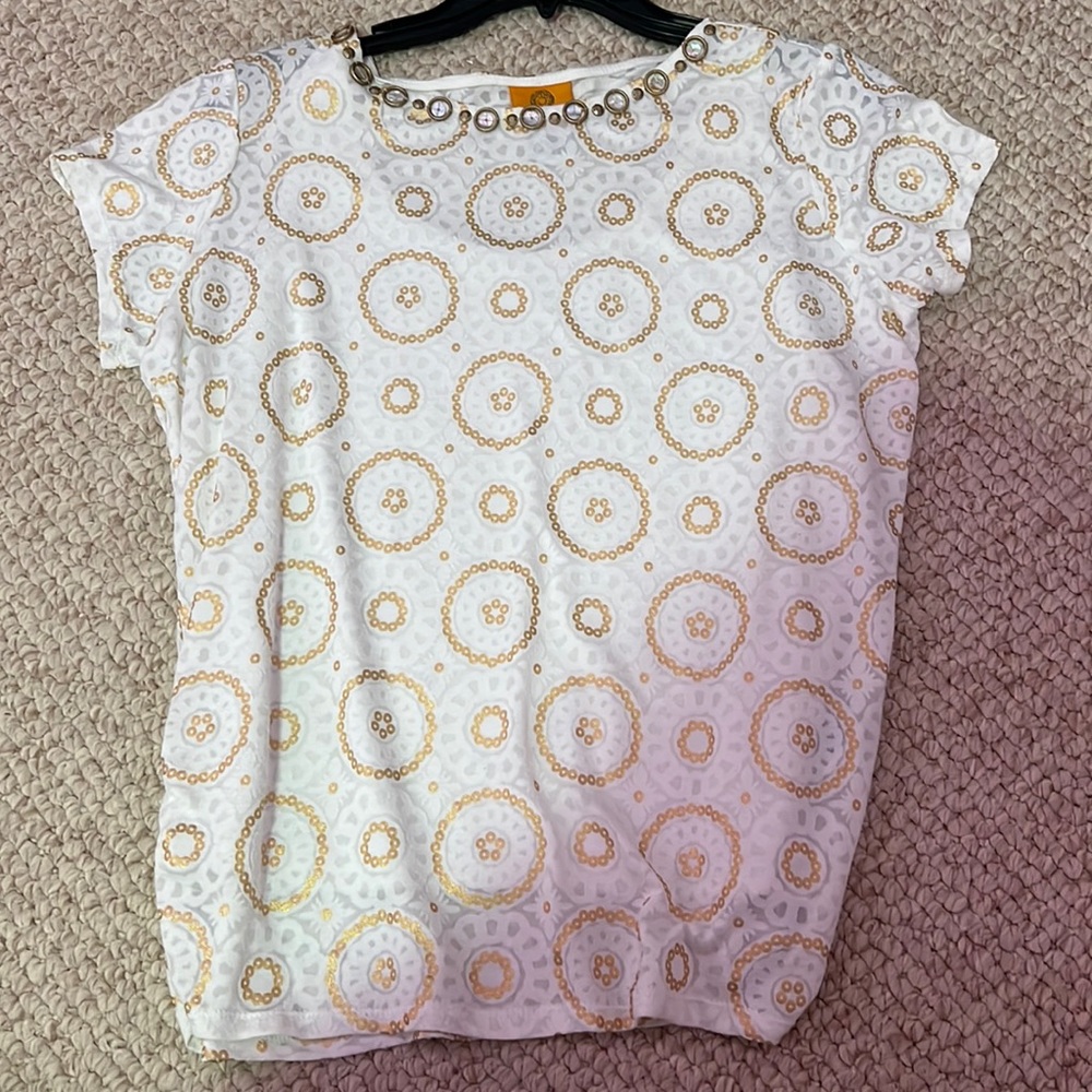 Flowey white and gold layer blouse